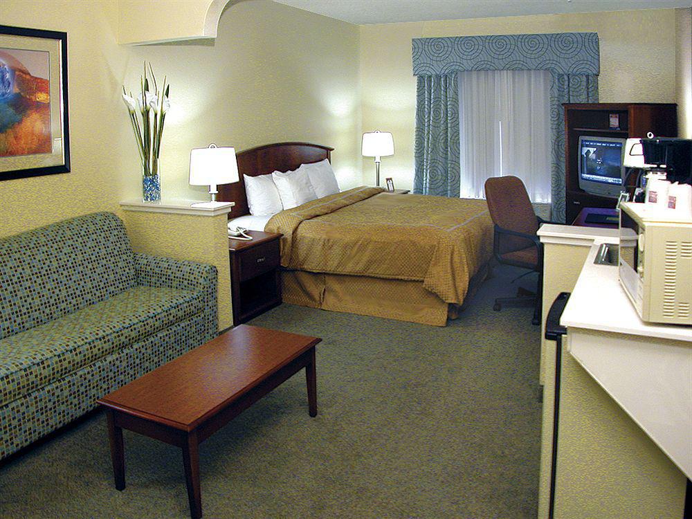 คอมฟอร์ต สวีท ออสติน นอร์ทเวสต์ เลคไลน์ Hotel ภายนอก รูปภาพ