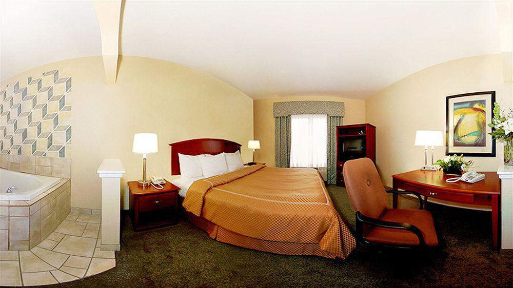 คอมฟอร์ต สวีท ออสติน นอร์ทเวสต์ เลคไลน์ Hotel ภายนอก รูปภาพ